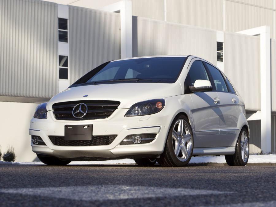  Mercedes-Benz B55 AMG Concept 2010 года  (фото 37 из 46)